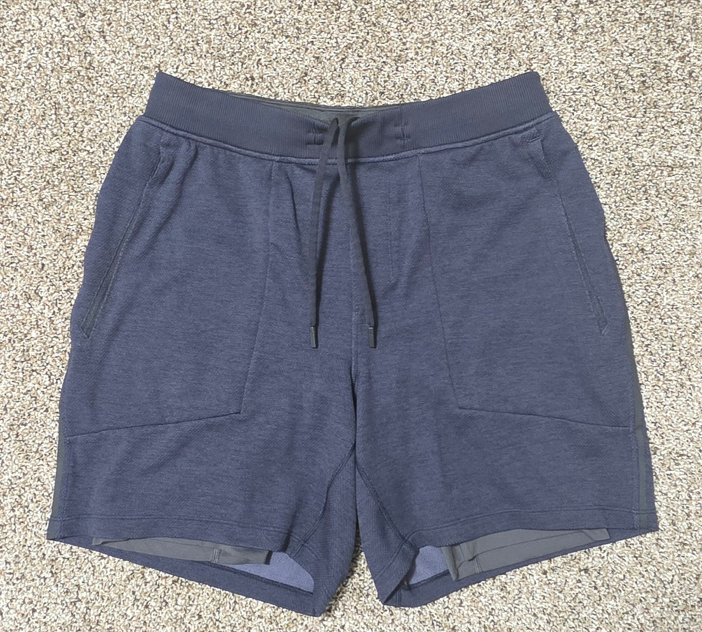 Lululemon T.H.E. Short 7" Mesh Liner Mens Medium Cadet Blue